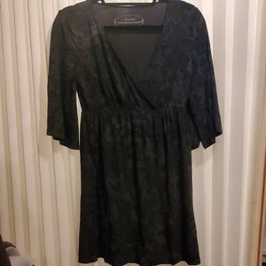 Soma SIZE SMALL, v- neck tunic empire waist design